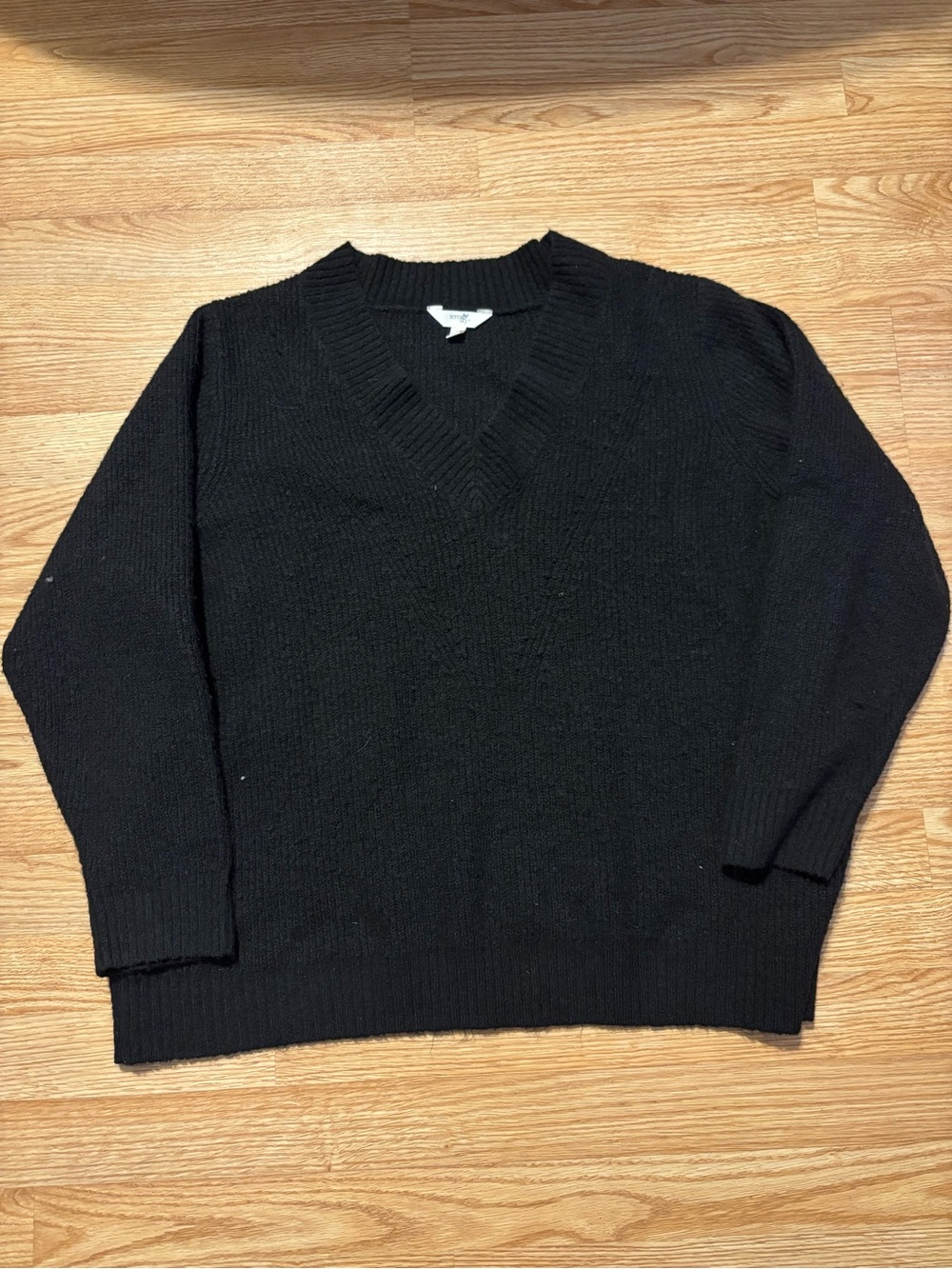 Terra & Sky Black V-Neck Pullover Sweater